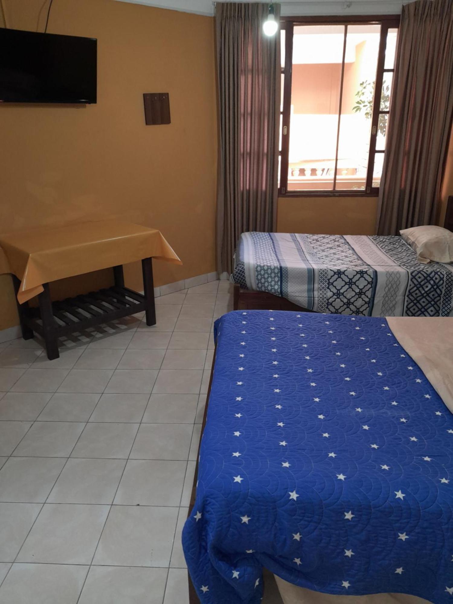 Urbano Hotell Tarija Eksteriør bilde